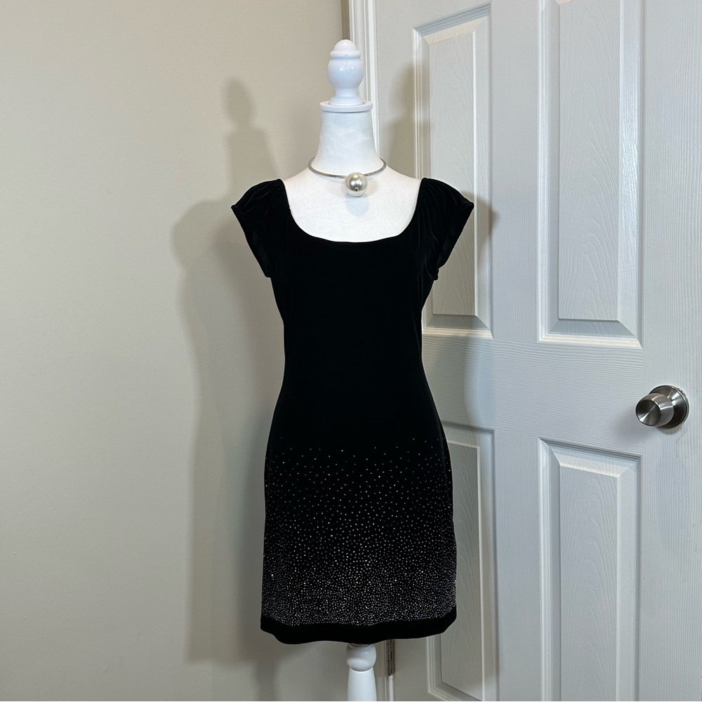 Tower Velvet Style Mini Dress size medium